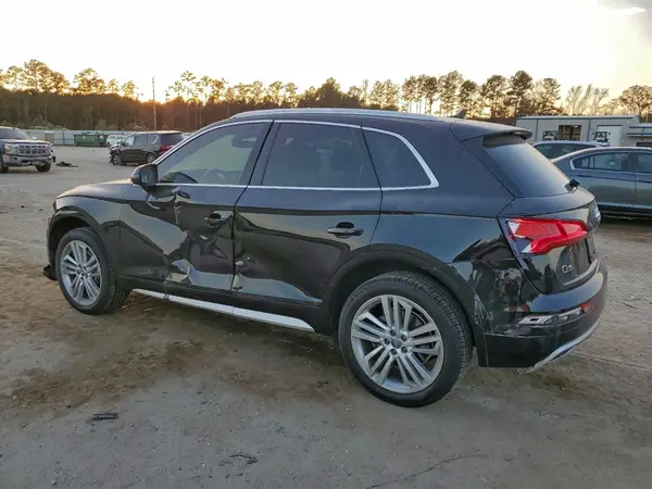 WA1BNAFY1L2022900 2020 AUDI Q5 - Image 2