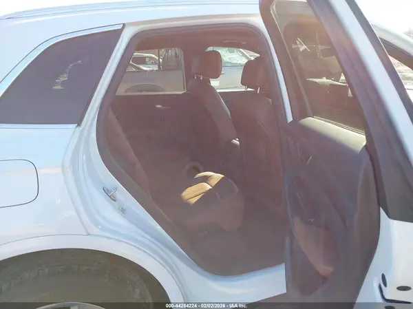 WA1BNAFY1L2024940 2020 AUDI Q5 - Image 8