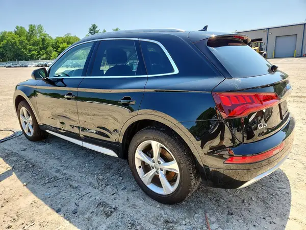 WA1BNAFY1L2040717 2020 AUDI Q5 - Image 2
