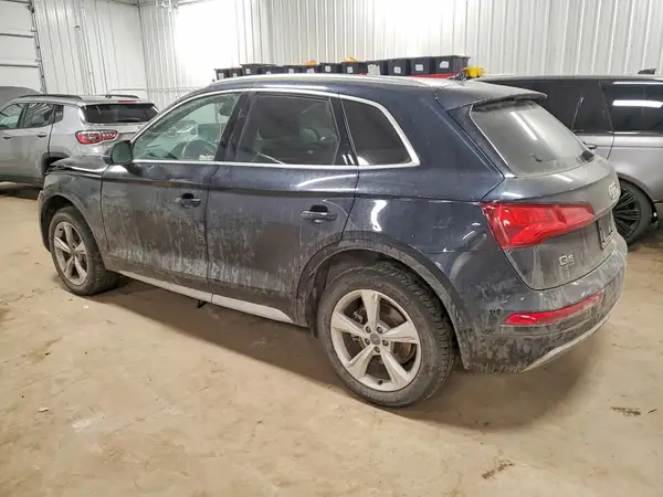 WA1BNAFY1L2096589 2020 AUDI Q5 - Image 2