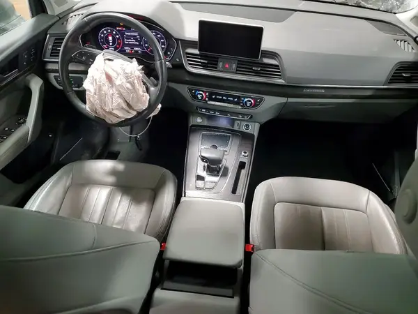 WA1BNAFY1L2096589 2020 AUDI Q5 - Image 8