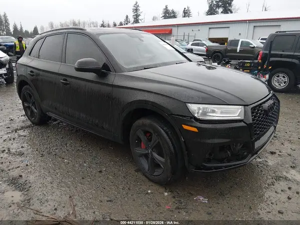 WA1BNAFY2J2001146 2018 AUDI Q5 - Image 1
