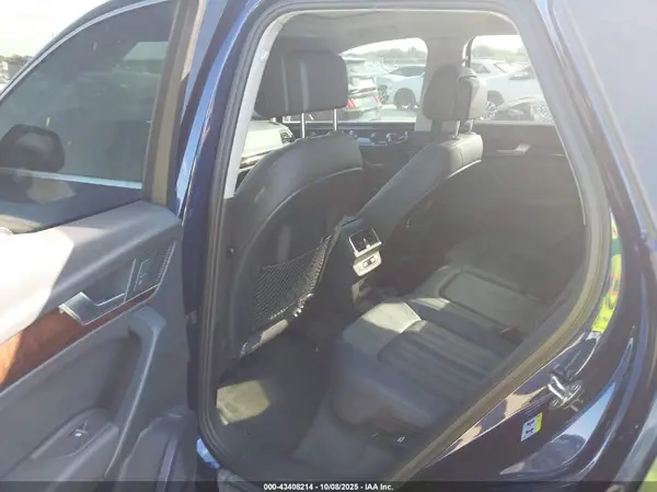 WA1BNAFY2J2005553 2018 AUDI Q5 - Image 8