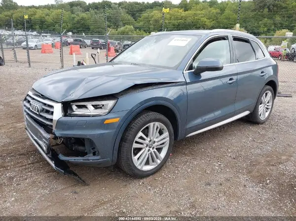 WA1BNAFY2J2010817 2018 AUDI Q5 - Image 2