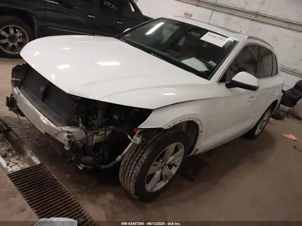 WA1BNAFY2J2017766 2018 AUDI Q5 - Image 2