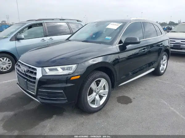 WA1BNAFY2J2022286 2018 AUDI Q5 - Image 2