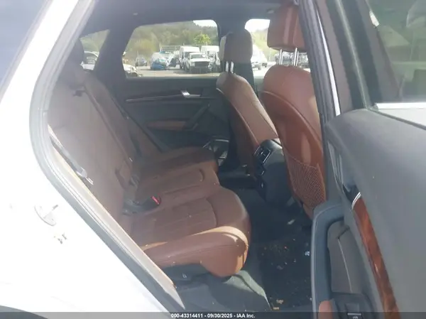 WA1BNAFY2J2024247 2018 AUDI Q5 - Image 8