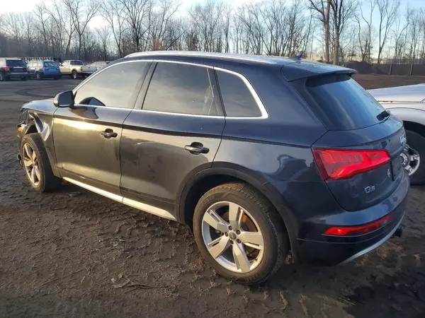 WA1BNAFY2J2041811 2018 AUDI Q5 - Image 2