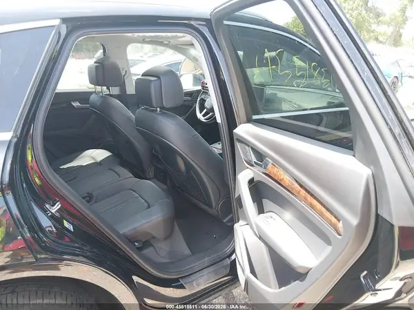 WA1BNAFY2J2045602 2018 AUDI Q5 - Image 8