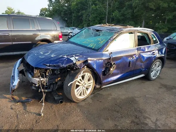 WA1BNAFY2J2049858 2018 AUDI Q5 - Image 2