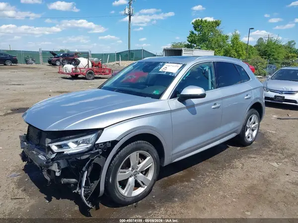 WA1BNAFY2J2051139 2018 AUDI Q5 - Image 2