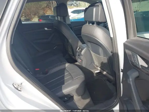 WA1BNAFY2J2052050 2018 AUDI Q5 - Image 8