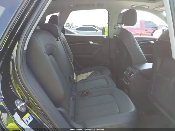 WA1BNAFY2J2055725 2018 AUDI Q5 - Image 8