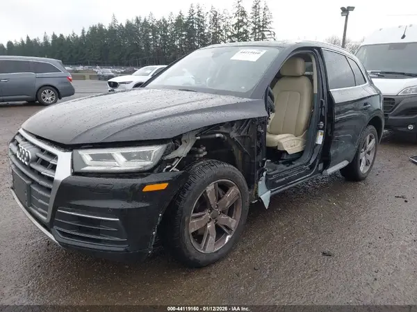 WA1BNAFY2J2066739 2018 AUDI Q5 - Image 2