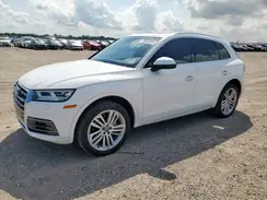 WA1BNAFY2J2072332 2018 AUDI Q5