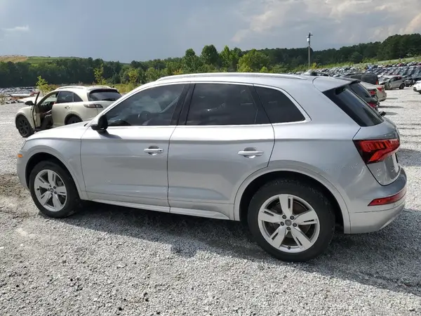WA1BNAFY2J2076025 2018 AUDI Q5 - Image 2