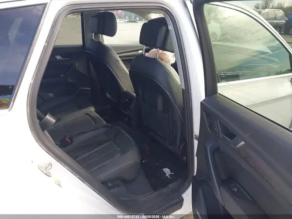 WA1BNAFY2J2078860 2018 AUDI Q5 - Image 8