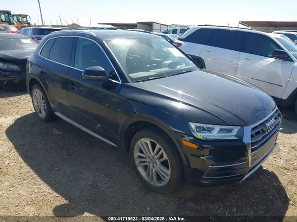 WA1BNAFY2J2080270 2018 AUDI Q5 - Image 1