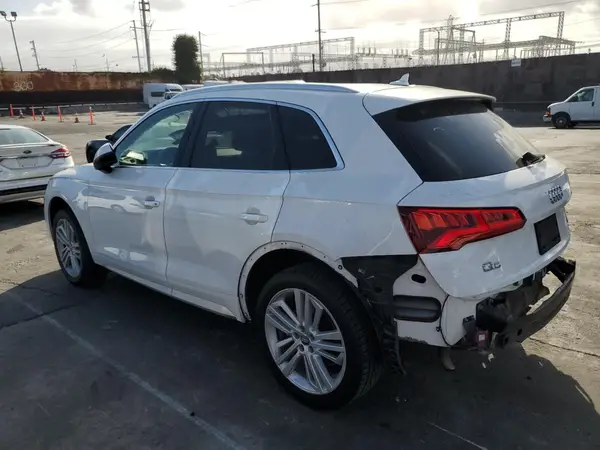 WA1BNAFY2J2103501 2018 AUDI Q5 - Image 2