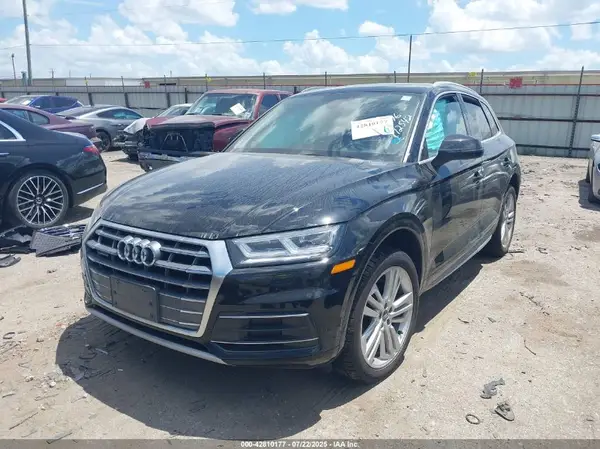 WA1BNAFY2J2104017 2018 AUDI Q5 - Image 2