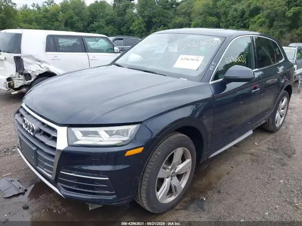 WA1BNAFY2J2111582 2018 AUDI Q5 - Image 2