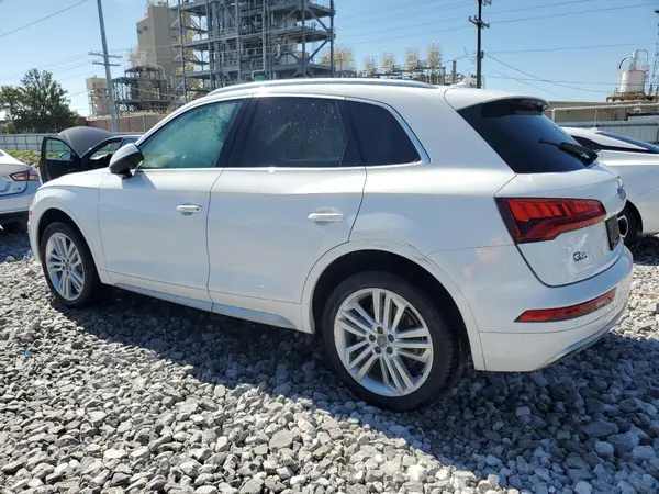 WA1BNAFY2J2113607 2018 AUDI Q5 - Image 2