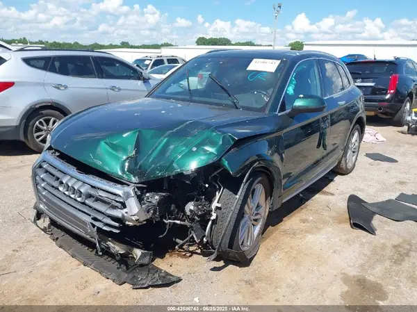 WA1BNAFY2J2115826 2018 AUDI Q5 - Image 2