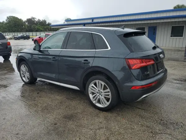 WA1BNAFY2J2121173 2018 AUDI Q5 - Image 2