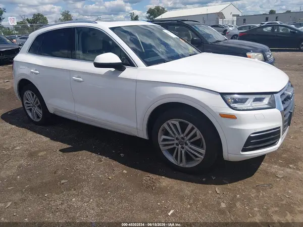 WA1BNAFY2J2135476 2018 AUDI Q5 - Image 1