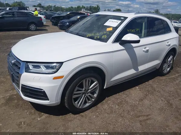 WA1BNAFY2J2135476 2018 AUDI Q5 - Image 2