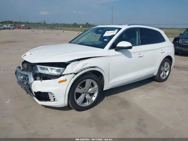 WA1BNAFY2J2159146 2018 AUDI Q5 - Image 2