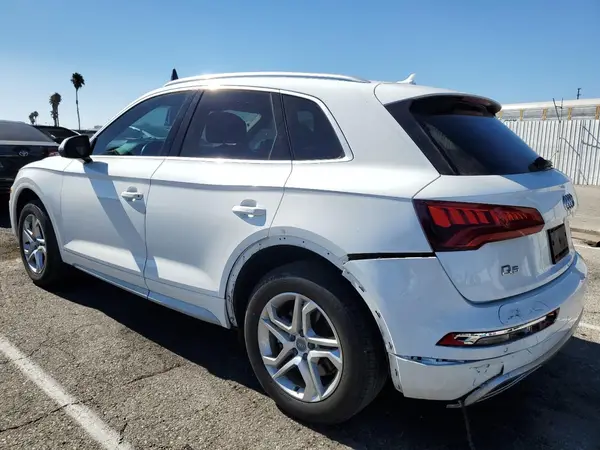 WA1BNAFY2J2174469 2018 AUDI Q5 - Image 2