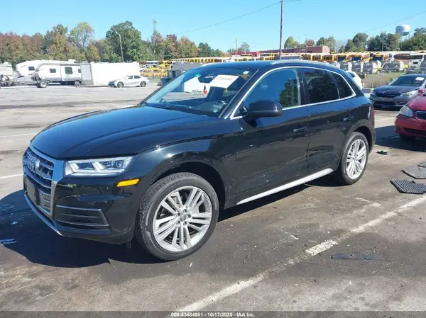 WA1BNAFY2J2194236 2018 AUDI Q5 - Image 2