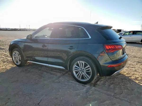 WA1BNAFY2J2201024 2018 AUDI Q5 - Image 2