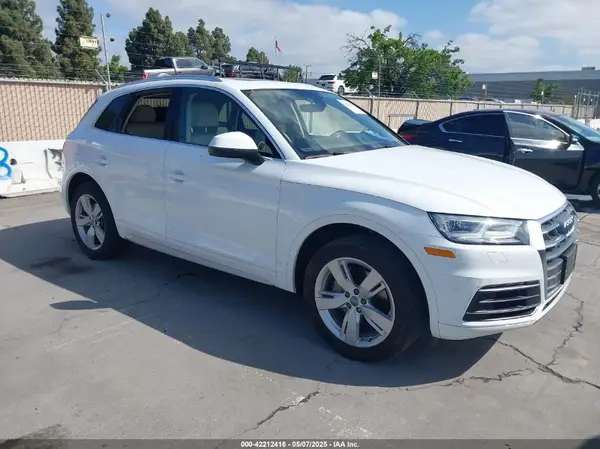 WA1BNAFY2J2212816 2018 AUDI Q5 - Image 1