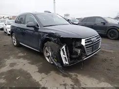 WA1BNAFY2J2214307 2018 AUDI Q5