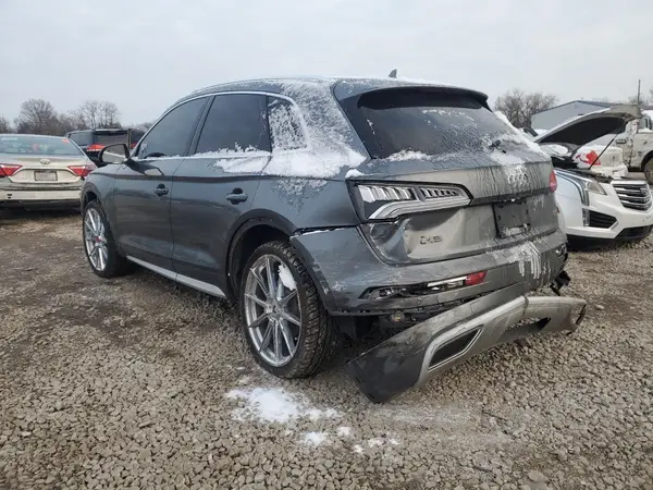 WA1BNAFY2J2218518 2018 AUDI Q5 - Image 2