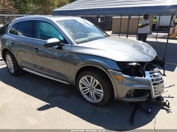 WA1BNAFY2J2219359 2018 AUDI Q5 - Image 1