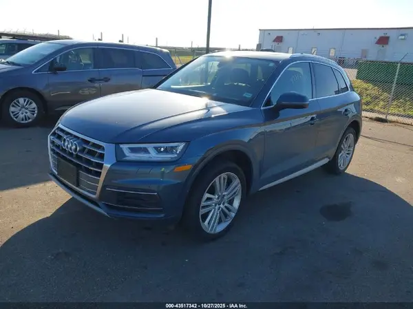 WA1BNAFY2J2232824 2018 AUDI Q5 - Image 2