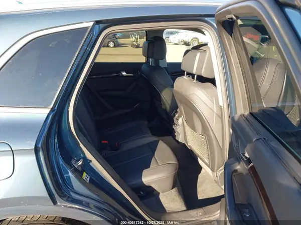 WA1BNAFY2J2232824 2018 AUDI Q5 - Image 8