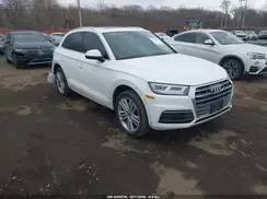 WA1BNAFY2J2238252 2018 AUDI Q5