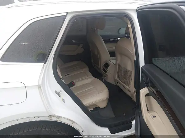 WA1BNAFY2J2240907 2018 AUDI Q5 - Image 8
