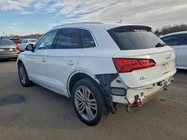 WA1BNAFY2J2242494 2018 AUDI Q5 - Image 2