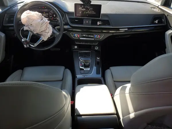 WA1BNAFY2J2243242 2018 AUDI Q5 - Image 8