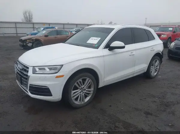WA1BNAFY2J2243385 2018 AUDI Q5 - Image 2