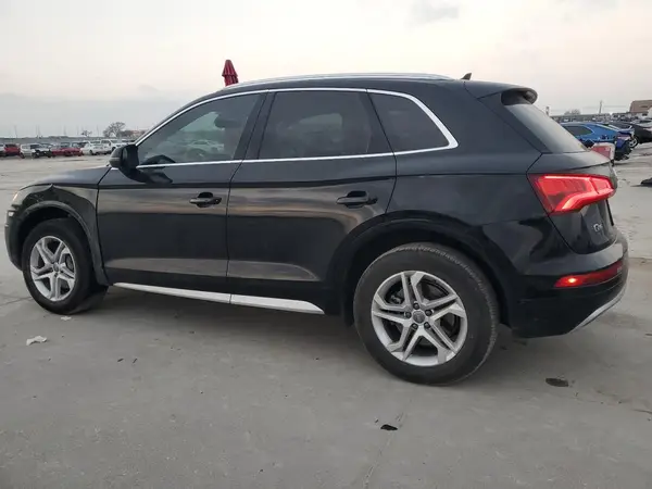 WA1BNAFY2J2247064 2018 AUDI Q5 - Image 2