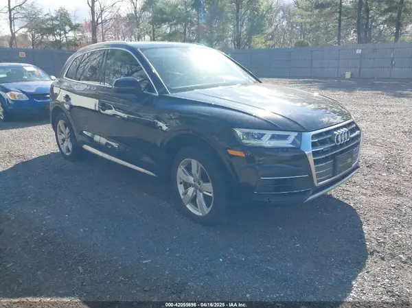 WA1BNAFY2J2248778 2018 AUDI Q5 - Image 1