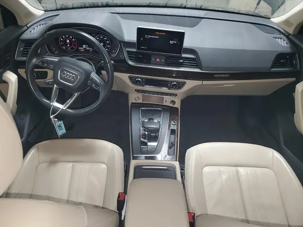 WA1BNAFY2K2031796 2019 AUDI Q5 - Image 8
