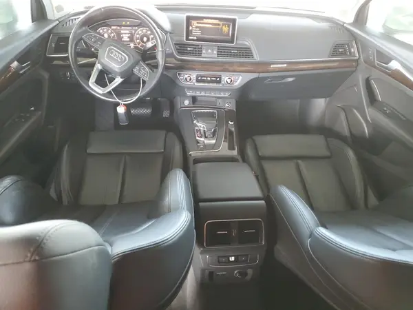 WA1BNAFY2K2031989 2019 AUDI Q5 - Image 8