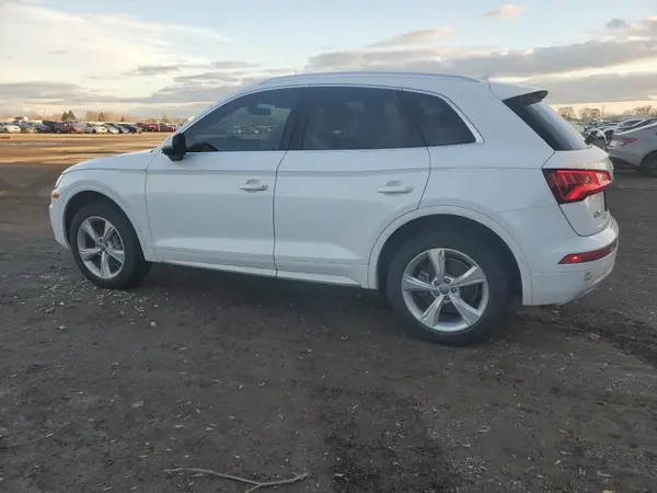 WA1BNAFY2K2032222 2019 AUDI Q5 - Image 2